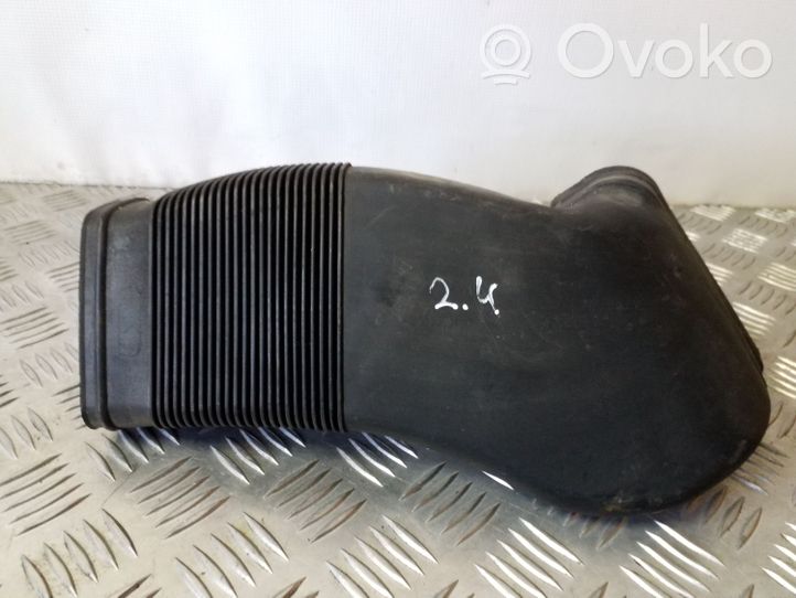 Audi A4 S4 B5 8D Parte del condotto di aspirazione dell'aria 8D0129617E