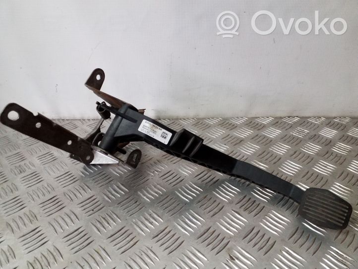 Ford C-MAX II Pedal de embrague AV617B633AA