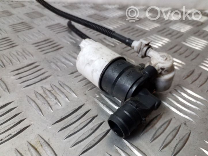 Ford C-MAX II Windscreen/windshield washer pump AV6117K624AA