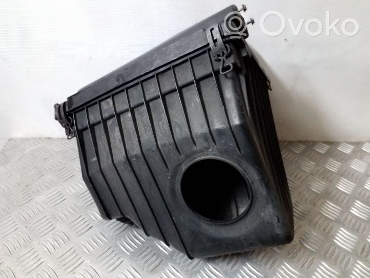 Jeep Cherokee III KJ Air filter box 