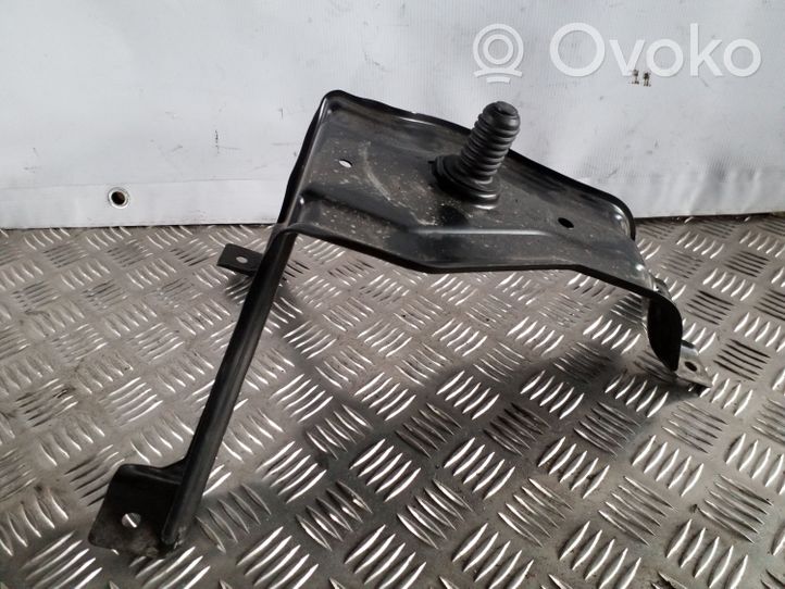 Audi A6 C7 Tvirtinimo komplektas (atsarginio rato) 4G0802715