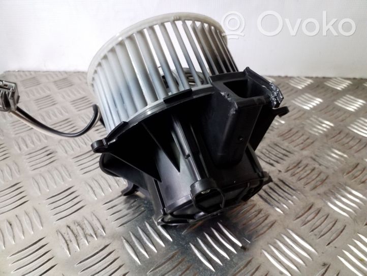 Opel Astra J Ventola riscaldamento/ventilatore abitacolo U7254002