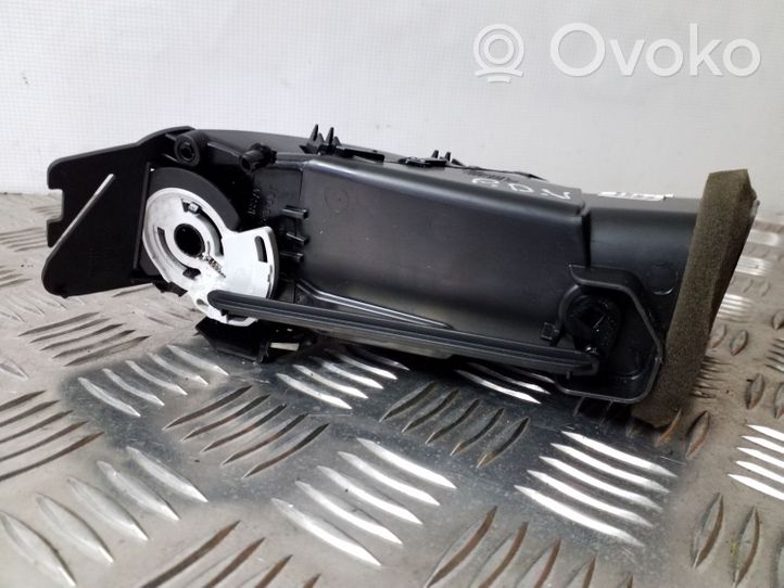 Opel Astra J Griglia di ventilazione centrale cruscotto 13300570