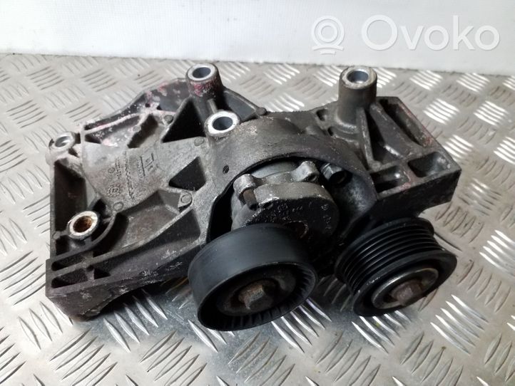 Opel Astra J Uchwyt / Mocowanie sprężarki klimatyzacji 55582510