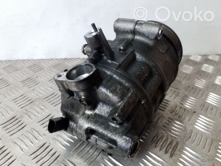 Volkswagen Touran II Compressore aria condizionata (A/C) (pompa) 1K0820808B