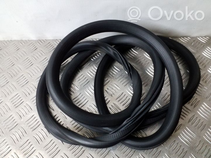 Opel Mokka Rear door rubber seal (on body) 