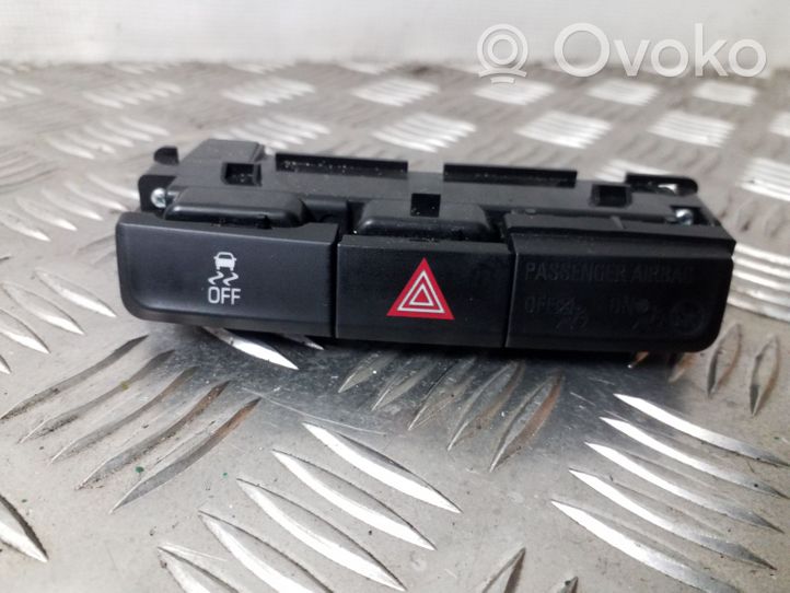 Opel Mokka Hazard light switch 95016183