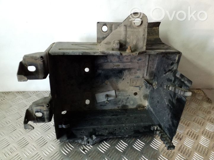 Opel Vivaro Battery box tray 