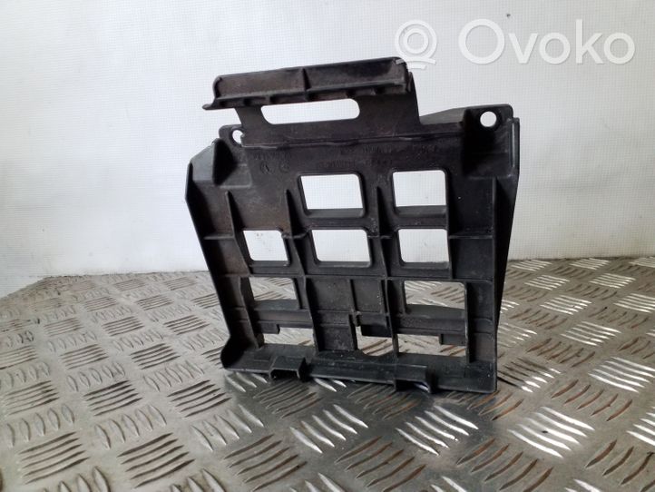 Audi A3 S3 A3 Sportback 8P Altra parte del vano motore 8P0906131