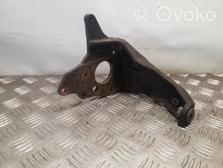 Volkswagen Sharan Supporto della pompa del carburante 028130147B