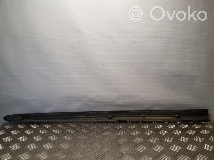 Volkswagen Sharan Etuoven lista (muoto) 7M0853518D