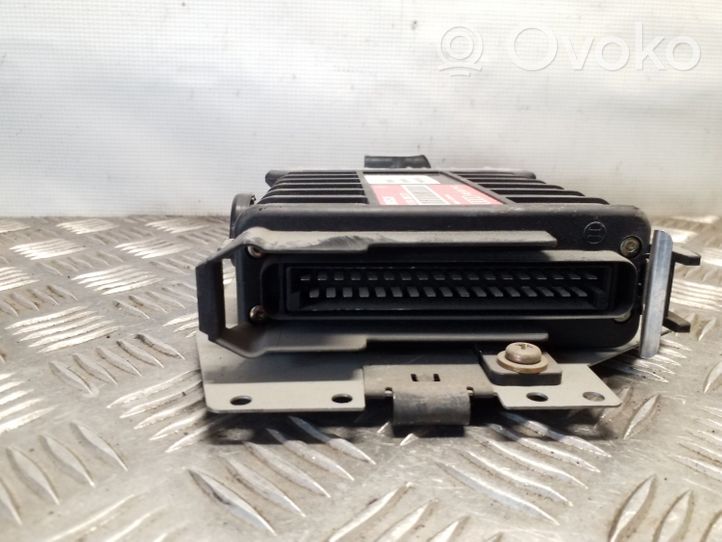 Audi 80 90 S2 B4 Unidad de control/módulo del motor 0261200273