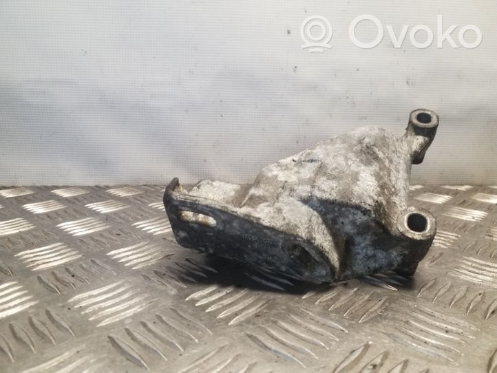 Audi 80 90 S2 B4 Power steering pump mounting bracket 026145531D