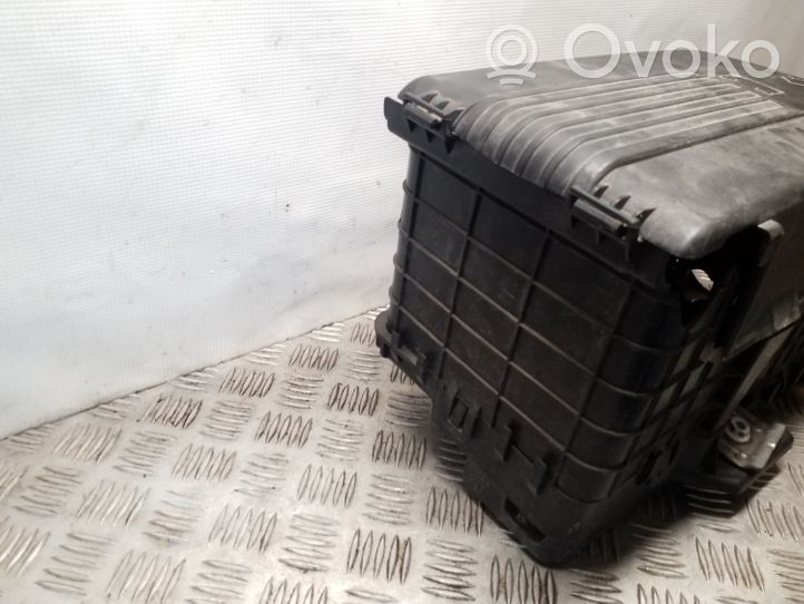 Volkswagen PASSAT CC Support boîte de batterie 1K0915443A