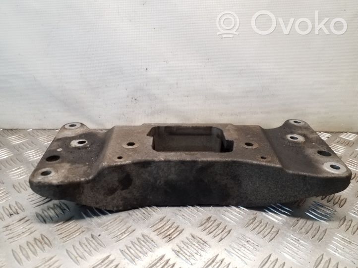 BMW 5 F10 F11 Pavarų dėžės tvirtinimo kronšteinas 678122203