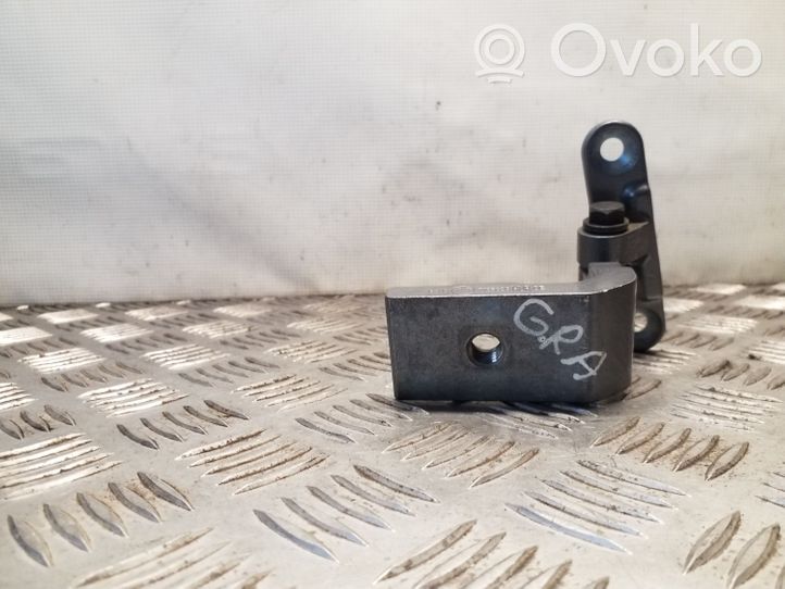 BMW 5 F10 F11 Rear door lower hinge 7185636