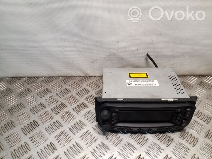 Chrysler Voyager Radio/CD/DVD/GPS-pääyksikkö P05064119AB