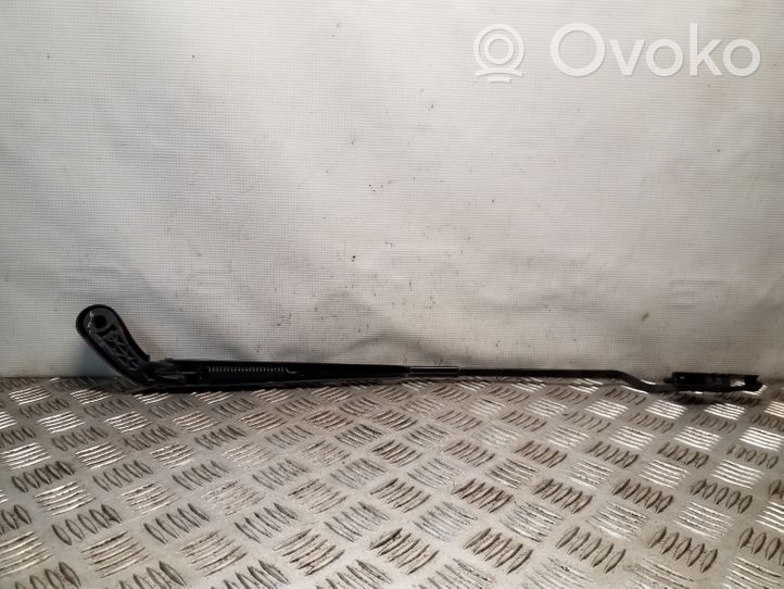 Chrysler Voyager Front wiper blade arm 4717364B