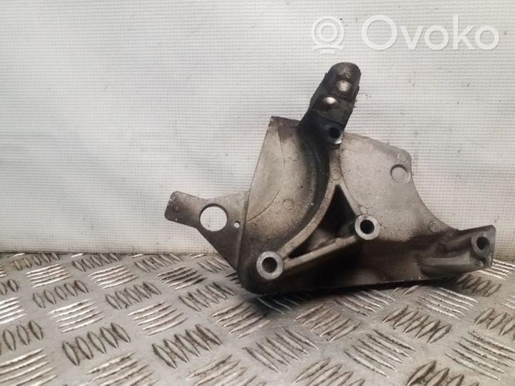 Nissan Juke I F15 Variklio tvirtinimo kronšteinas 8200408663