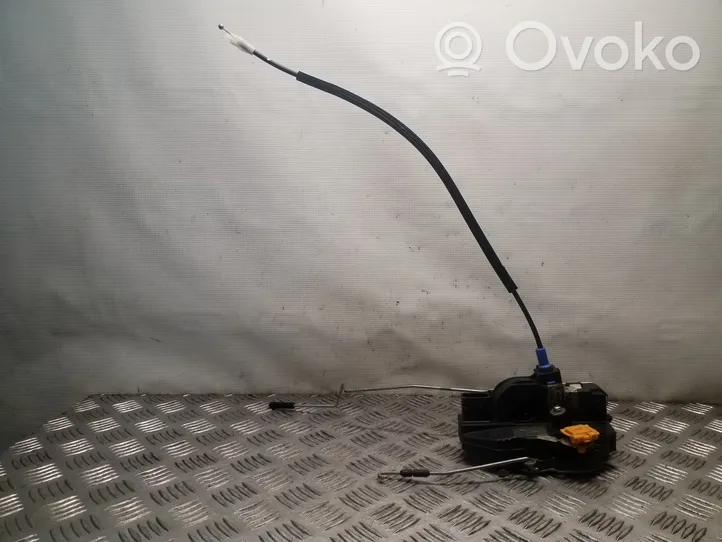 Opel Mokka Front door lock 13579519