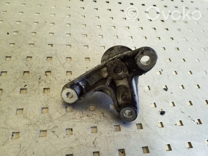 Peugeot 5008 Supporto di montaggio scatola del cambio 9644531580