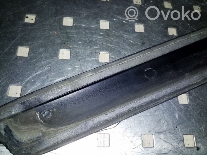 Volkswagen Polo IV 9N3 Rivestimento modanatura parafango posteriore 6Q3853535