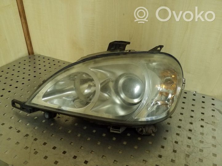 Mercedes-Benz ML W163 Lampa przednia 22315500