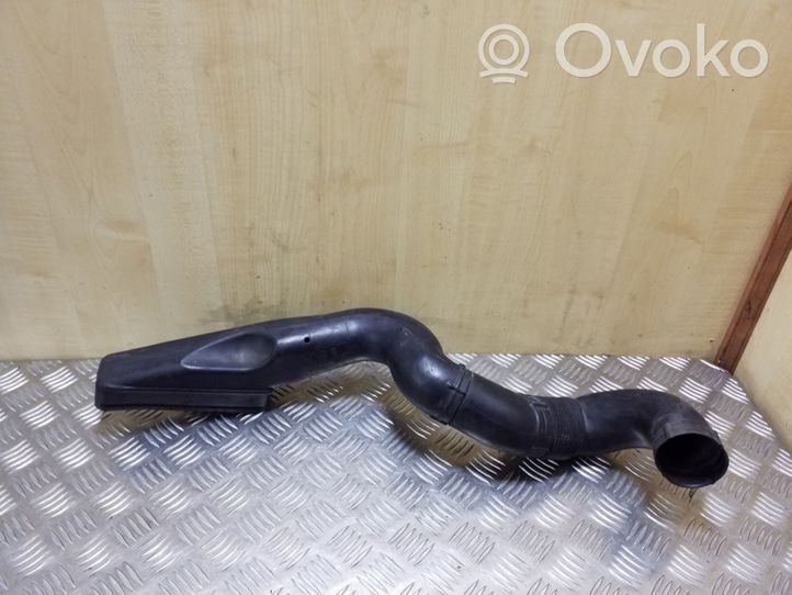 Audi A2 Air intake hose/pipe 8Z0129617B