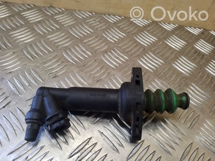 Audi A2 Cylindre récepteur d'embrayage 6Q0721261