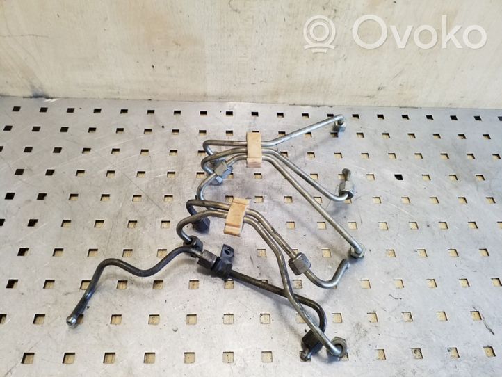 Volvo XC70 Tuyau d'alimentation conduite de carburant 