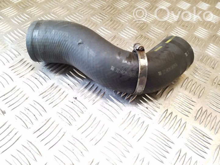 Toyota Avensis T270 Intercooler hose/pipe 