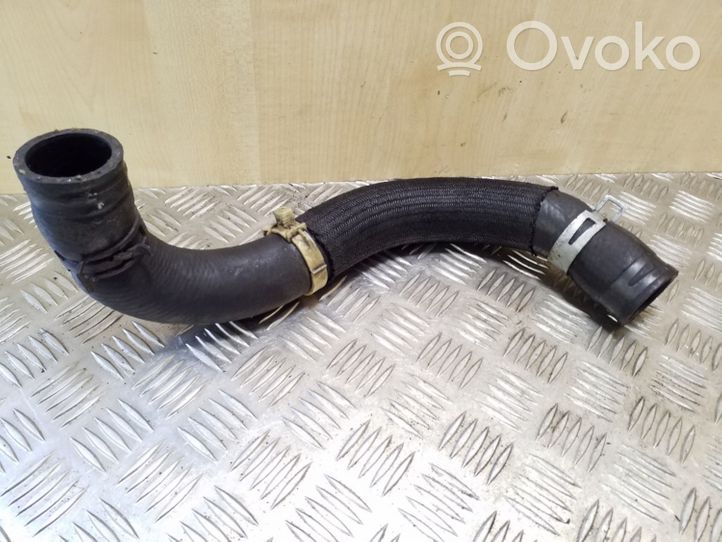 Toyota Avensis T270 Engine coolant pipe/hose 