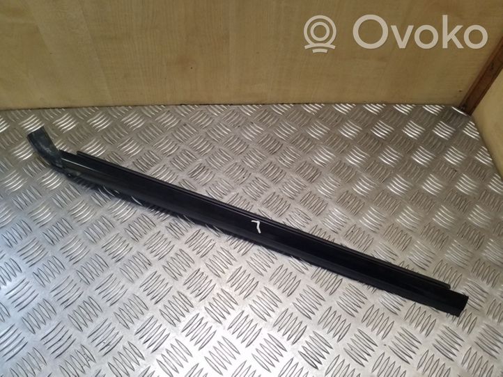 Volkswagen Eos Rivestimento modanatura del vetro della portiera posteriore 1Q0853299L