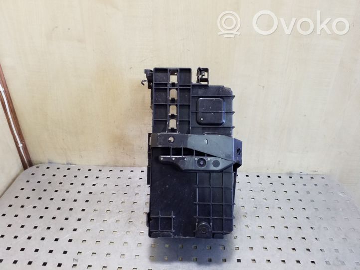 Opel Zafira C Battery box tray 13354420