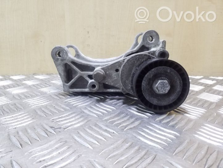 Citroen C4 I Support de générateur / alternateur 9637349380