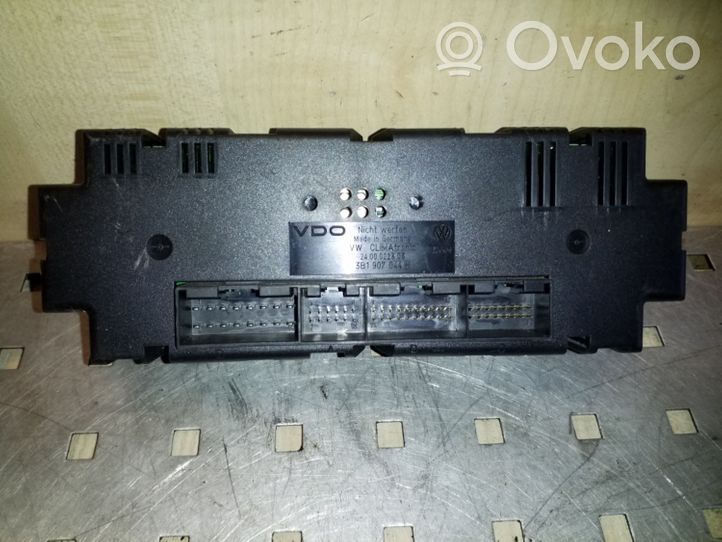 Volkswagen PASSAT B5.5 Panel klimatyzacji 3B1907044H
