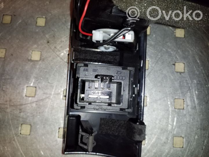 Audi A6 S6 C6 4F Moldura protectora de la rejilla de ventilación lateral del panel 4F2820902D