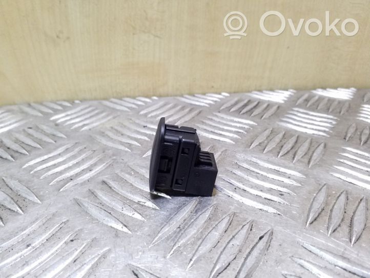 Volkswagen Golf Plus Alarm switch 6Q0962109B