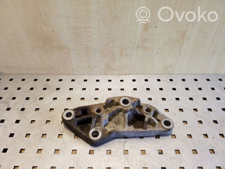 Volvo XC70 Gearbox mounting bracket 6G927M125FB