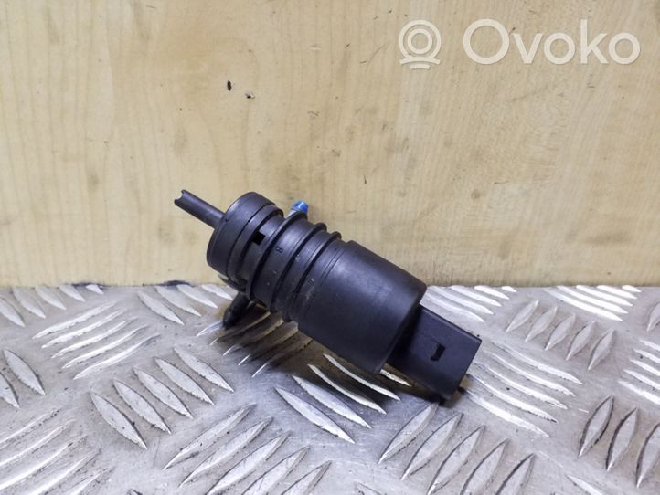 Skoda Octavia Mk1 (1U) Pompe de lave-glace de pare-brise 