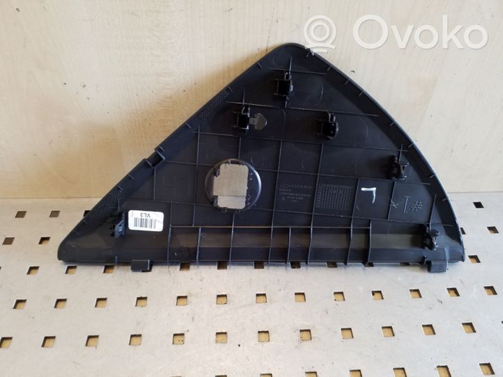 Hyundai i40 Panelės apdailos skydas (šoninis) 847283Z000