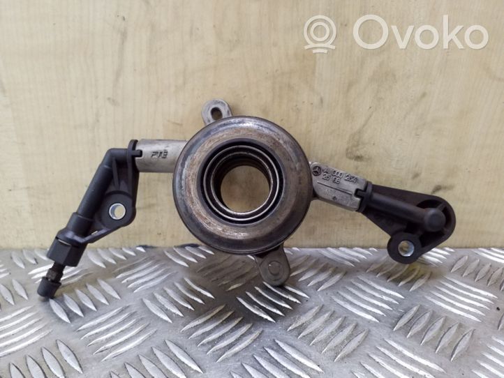 Volkswagen Crafter Cilindro secondario del cuscinetto di rilascio della frizione A0002542508