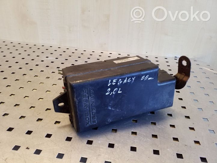 Subaru Legacy Fuse module MB500100B