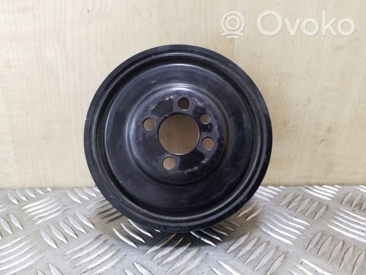 Volkswagen Tiguan Koło pasowe wału korbowego 03G105243