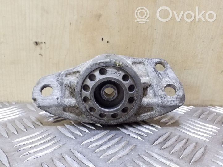 Volkswagen Tiguan Staffa di rinforzo per l’ammortizzatore anteriore 3C0513353C