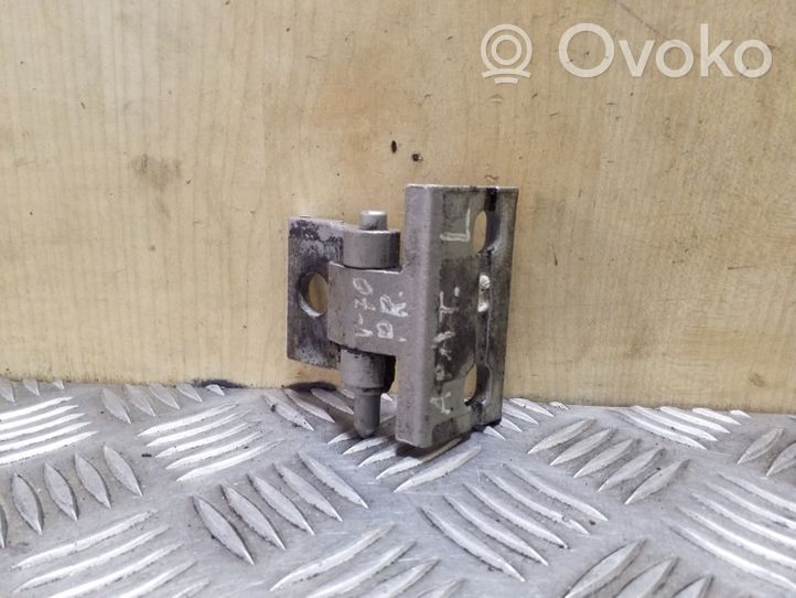 Volvo V70 Front door lower hinge 