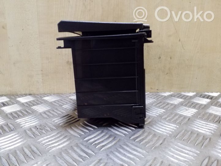 Chevrolet Captiva Cup holder back 