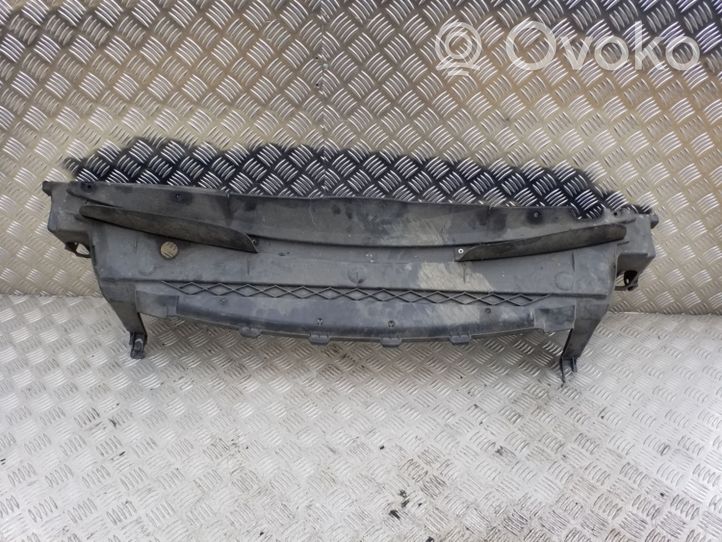 Volvo V70 Front bumper skid plate/under tray 09151896