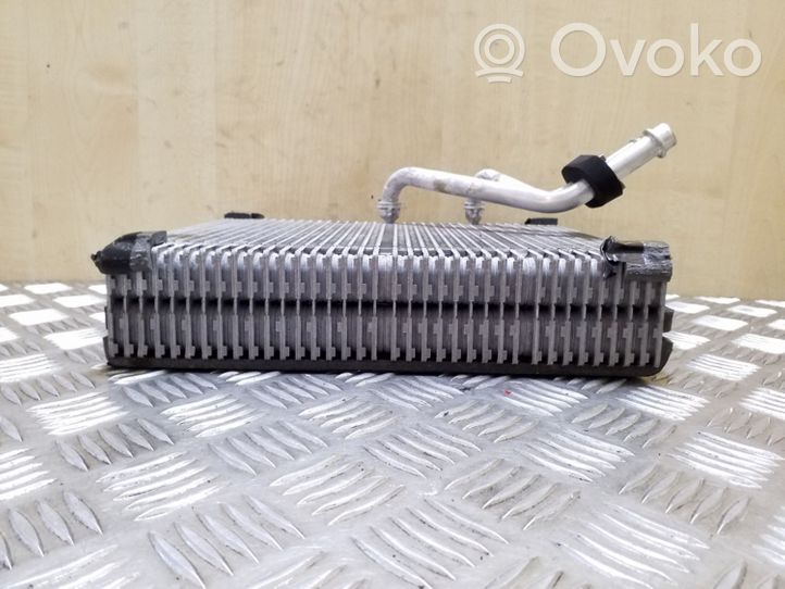 Volkswagen Touareg II Air conditioning (A/C) radiator (interior) 7P0820101