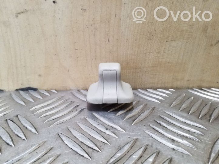 Volkswagen Jetta V Clip/gancio/supporto per aletta parasole 1K0857561B